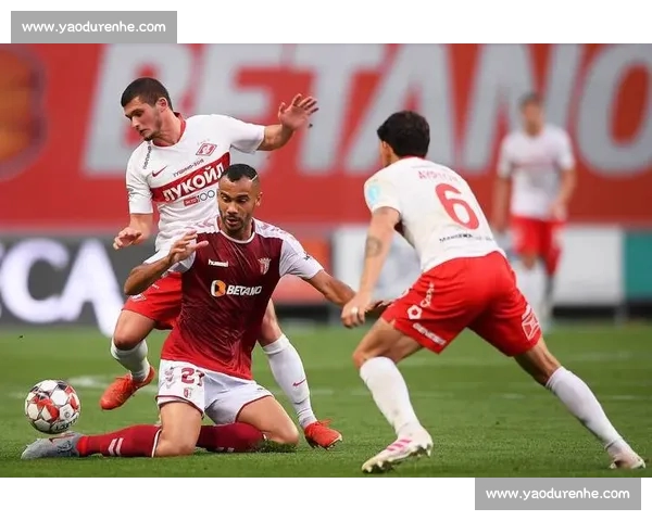 欧冠高清直播全面呈现豪门对决精彩瞬间与战术解析实时数据权威解说 欧冠高清直播全面呈现豪门对决精彩瞬间与战术解析实时数据权威解说